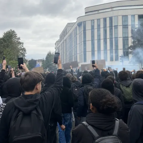 Macron doit se cacher le 17 octobre, les lycéens ont tout prévu