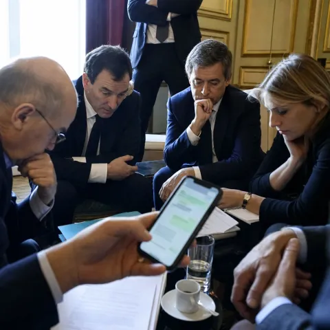 Macron et Philippe ont étouffé l'alerte Buzyn sur le labo P4 de Wuhan dès 2020