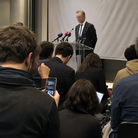 Macron protège sa directrice du fisc après la fuite des 700 000 contribuables