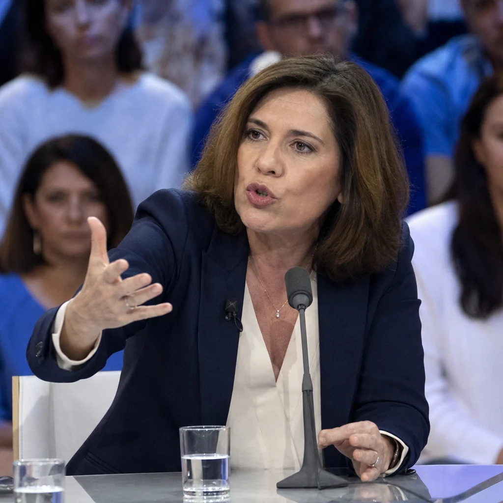 Sophie de Menthon balance une info explosive sur LFI et fait taire Danièle Obono en direct